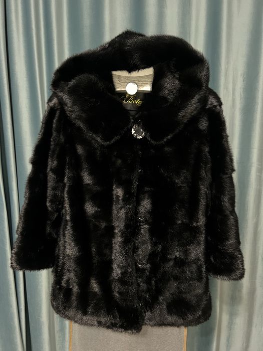 Продам норковую шубу