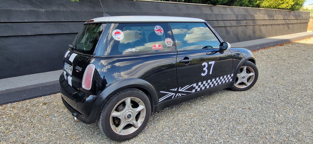 Mini Cooper R50, 2004