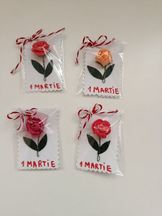 Vând martisoare fetru