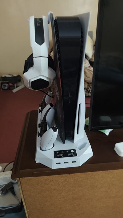 Продаю PlayStation 5 fat