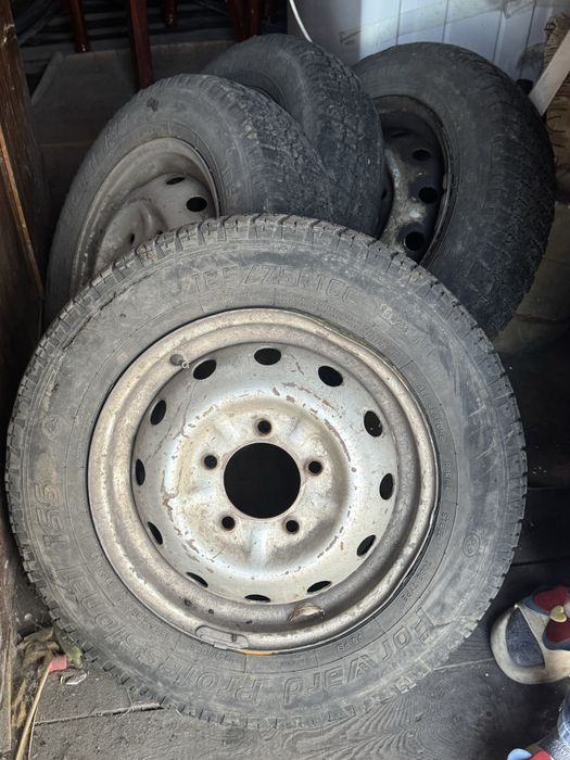 Продам 16 диски с резиной на газель