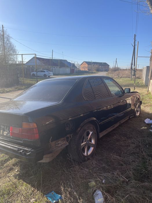 Продам бмв е34….