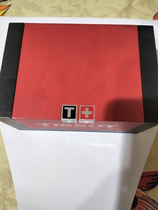 Продам коробку для часов TISSOT