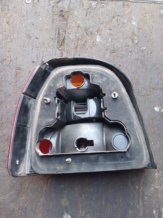 Фонарь Фольксваген Гольф3 правый