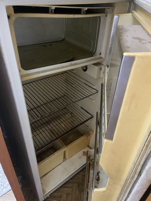 Холодильник стиралка утюг