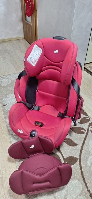 Scaun auto ,copii Joie cu sistem isofix