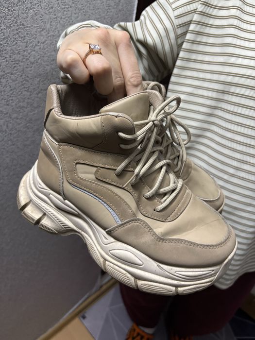 Женская зимняя обувь