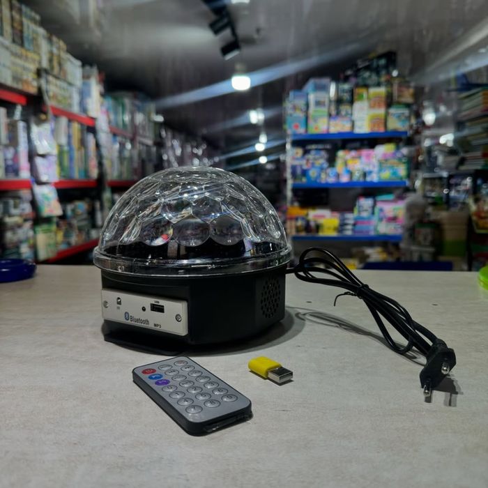 Проектор-Bluetooth колонка с пультом управления