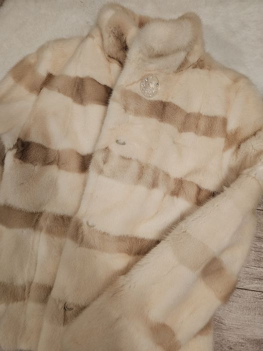 Blană de nurcă mărimea S/M – Stare excelentă