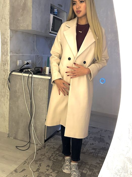 Шикарное новое пальто с этикеткой