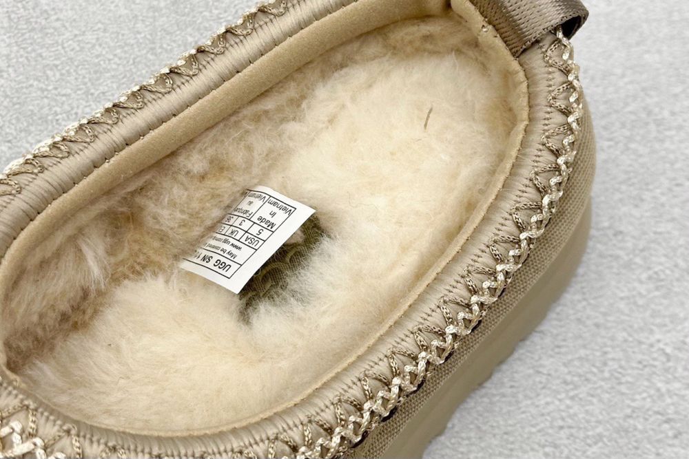 Ugg tazz chesnut  sand si mustard seed doar 37