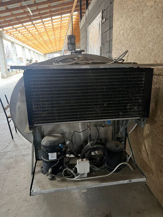 Молочный танкер.