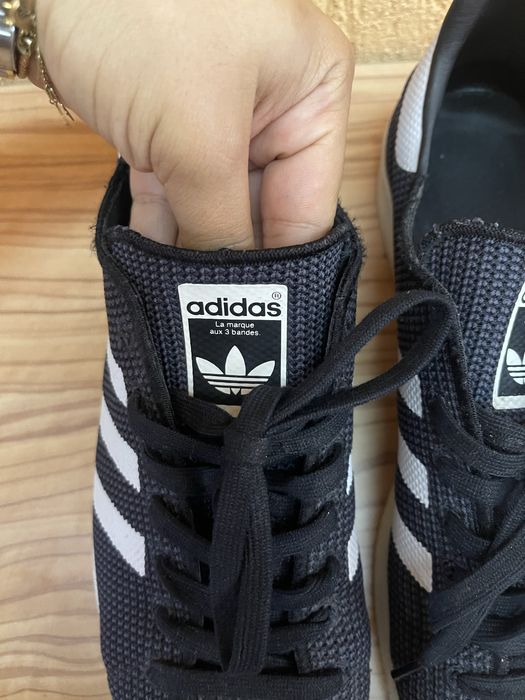 Adidas Superstar negri cu accente albe - Originali - marimea 44 2/3