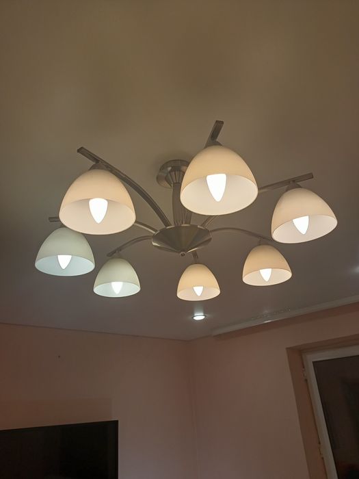 Люстра большая в зал