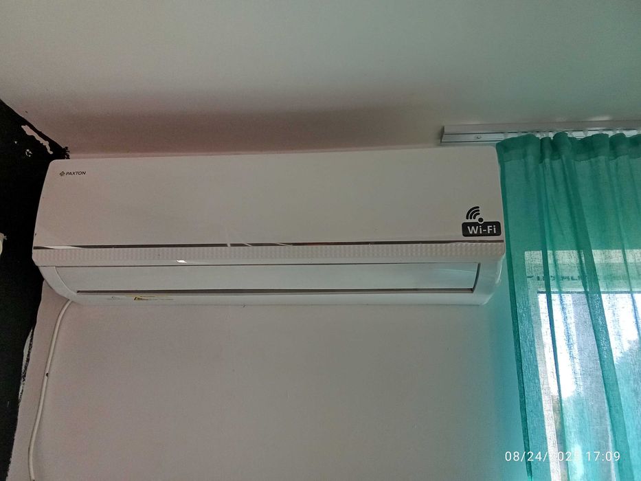 Vand urgent aier conditionat Paxton cu wifi utilizat 2 luni