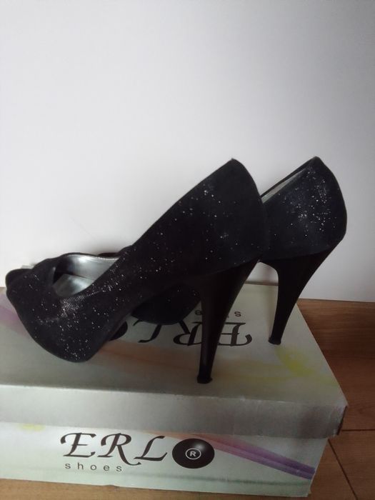 Официални обувки