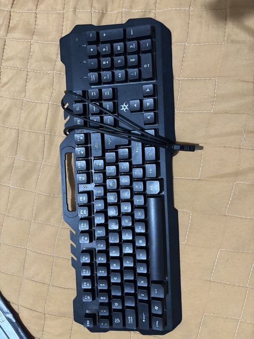 Tastatura usb buna urgent
