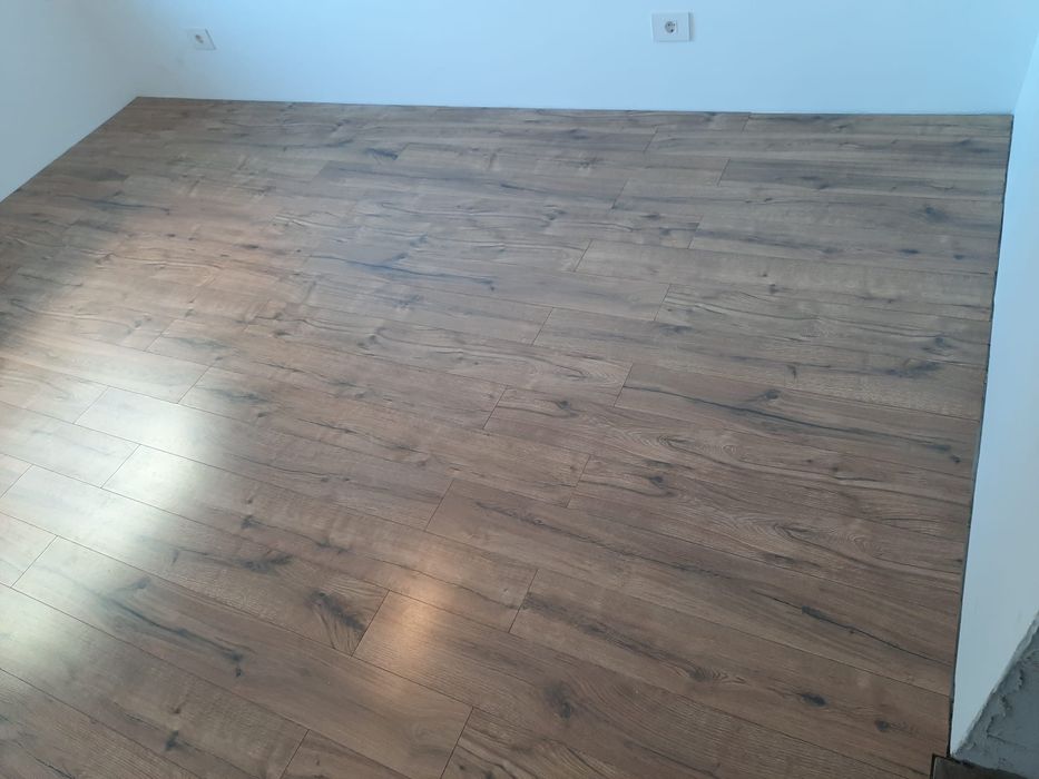 Montaj parchet laminat.