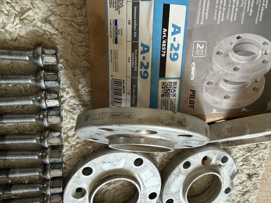 Distantiere pilot cu presoane