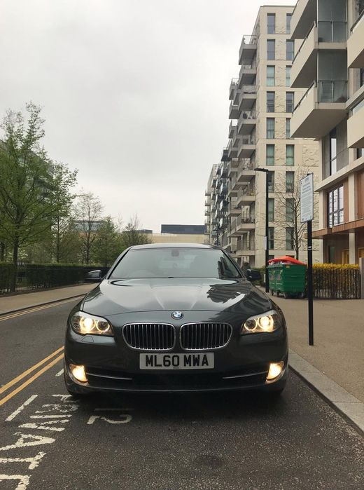 Vand / schimb bmw seria 520 d f 10 bate motorul