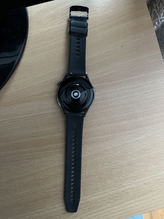 Huawei smart watch 4