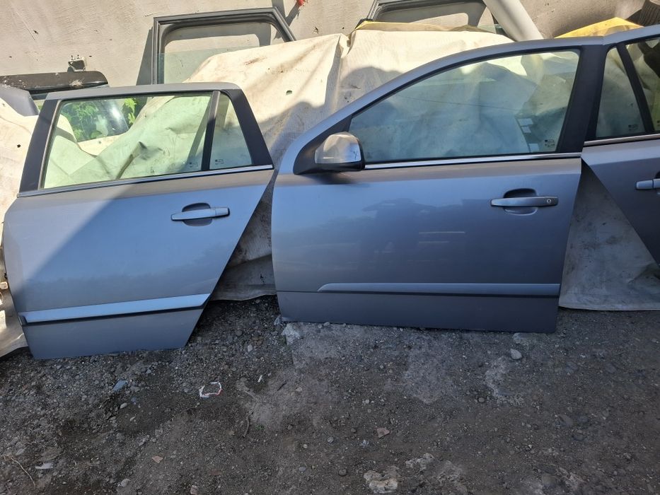 Uși portiere complete Opel Astra H