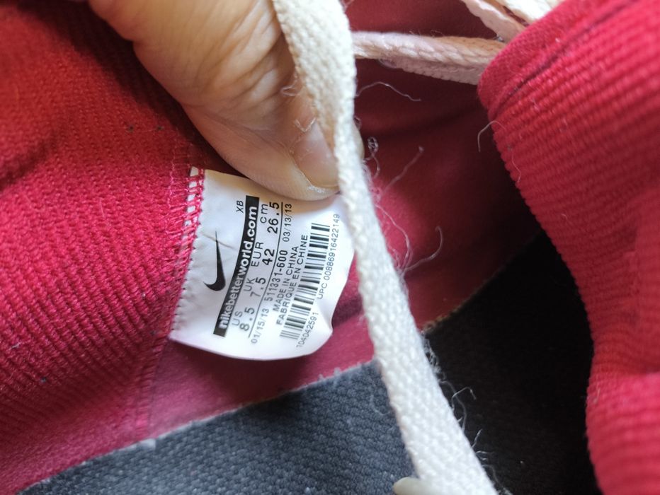 Спортни мъжки обувки Nike и Converse