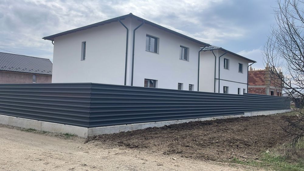 Case de vanzare Bradu