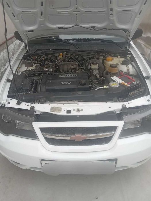 Нексия 2 сотилади