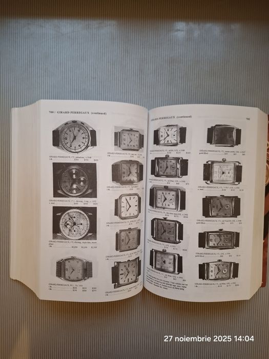 Vănd 2 cataloage  prețuri  ceasuri  respectiv  obiecte de  artă