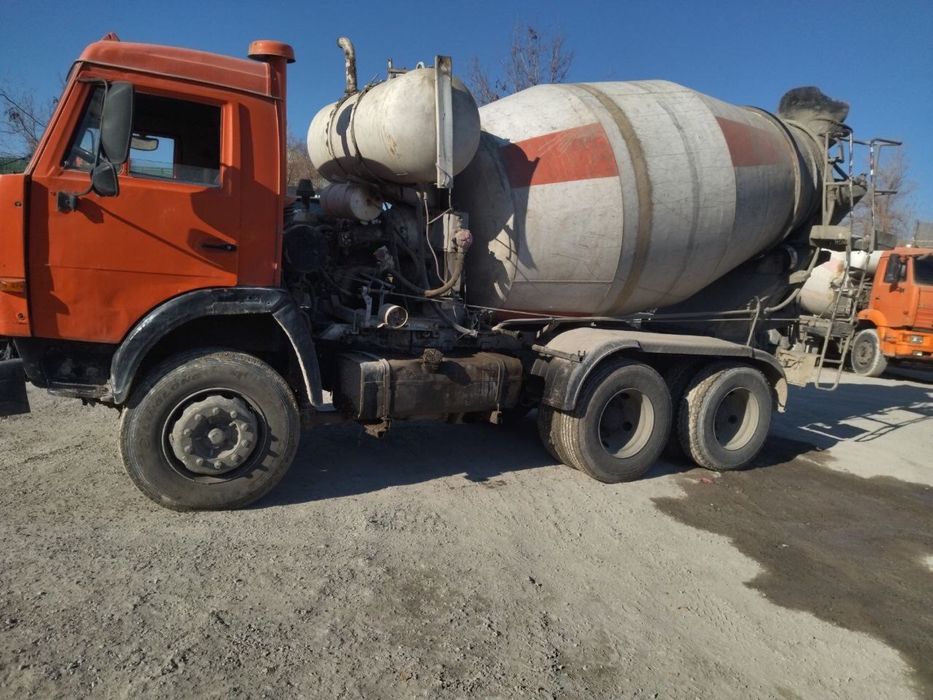 Автобетоносмеситель