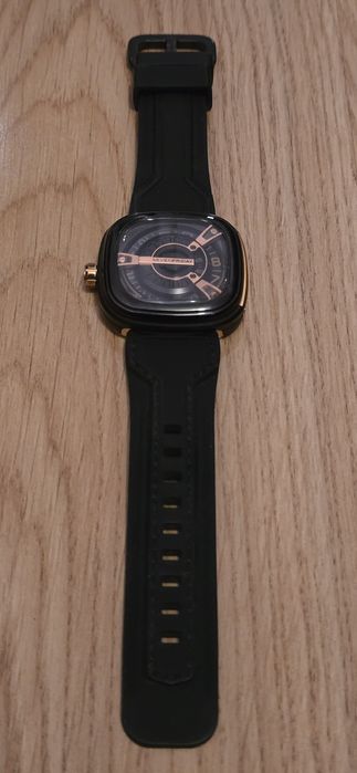 Sevenfriday M2/02