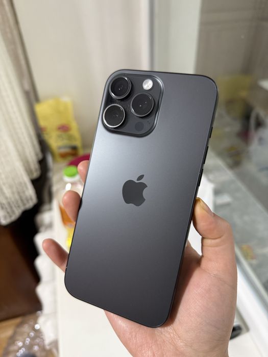 Айфон 16 Про Макс 256гб 100% В хорошем состоянии