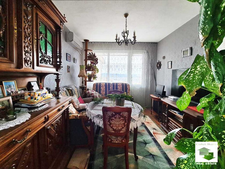Продава се Четиристаен апартамент в Велико Търново, Център - 110 кв.м за 1814 €/кв.м - Снимка #1