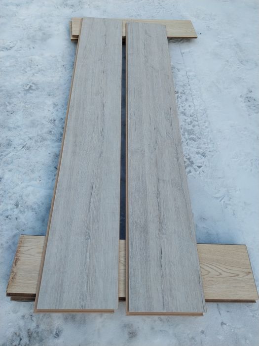 Ламинат 32 класс 8мм. Российского производства.