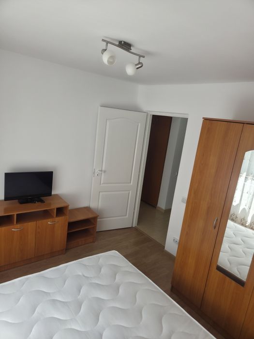 Apartament 2 camere metrou