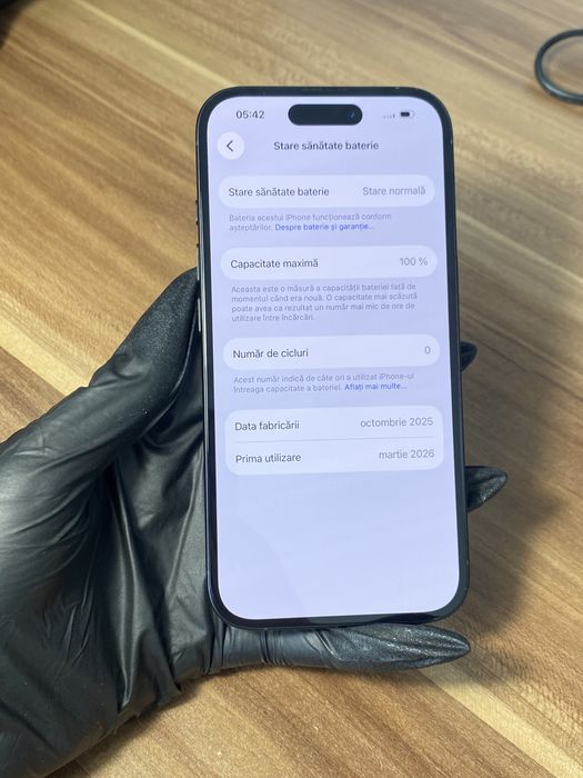 iPhone 16• 128 GB • Black