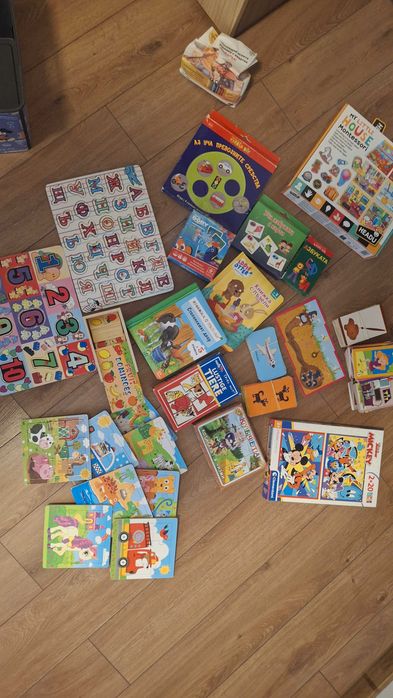 Детски книжки и пъзели и коли
