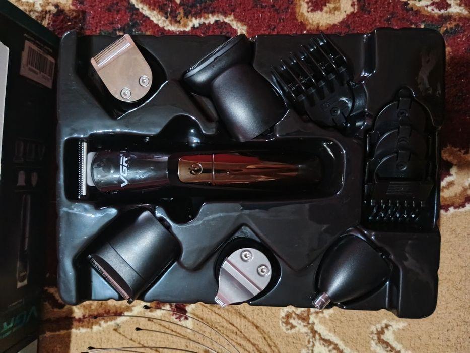 Soch va soqol olish uchun mo'jallangan mashinka