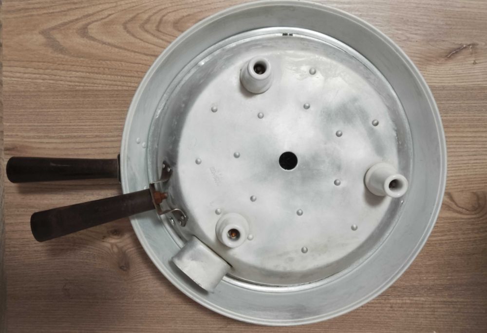 Пържолник, домакински. Малка скара.