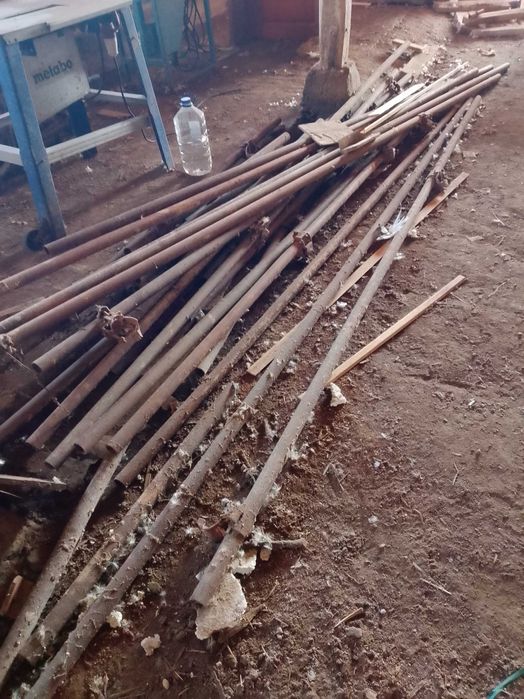 Тръби от скеле и триноги