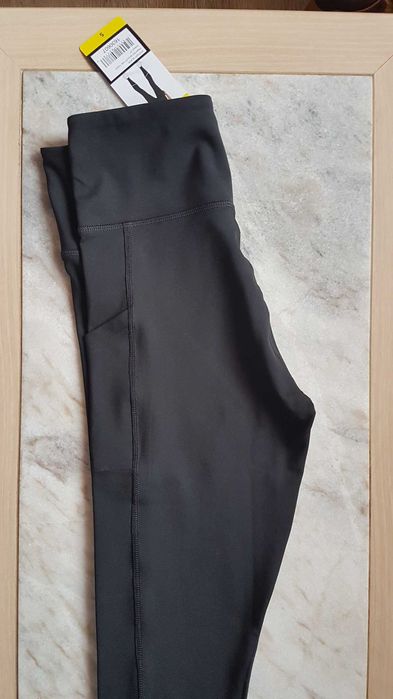 Нов дамски спортен клин Puma размер S