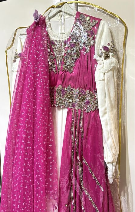 Ансамль надевали 2 раза/ Ansambl 2 marta kiyilgan