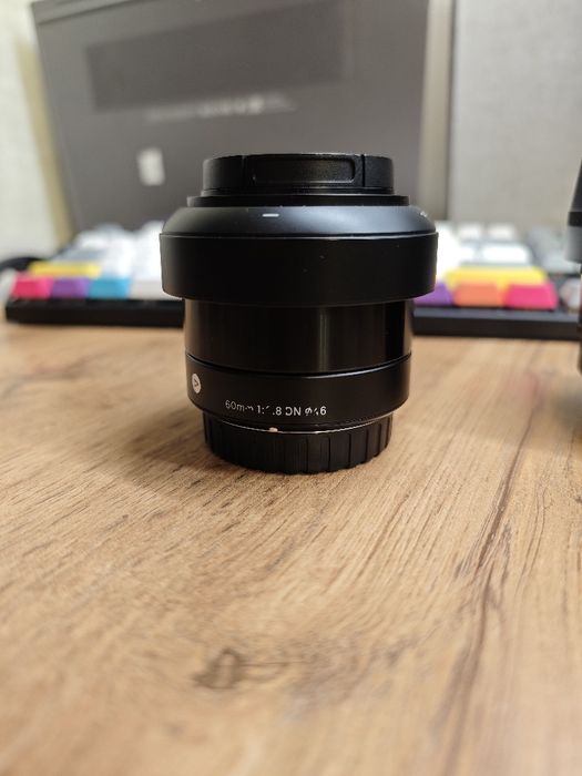 Фотокамера Olympus OM-D E-M10 с набором объективов