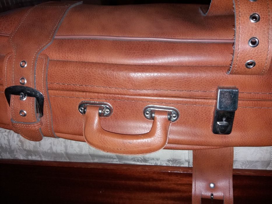 Чемодан венгерский