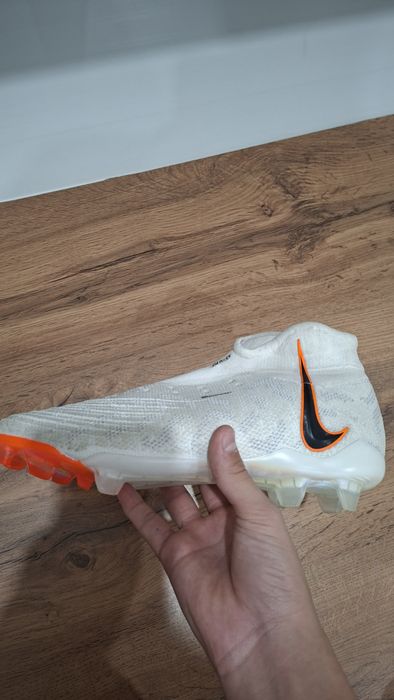 Бутсы Nike Luna phantom (белые)