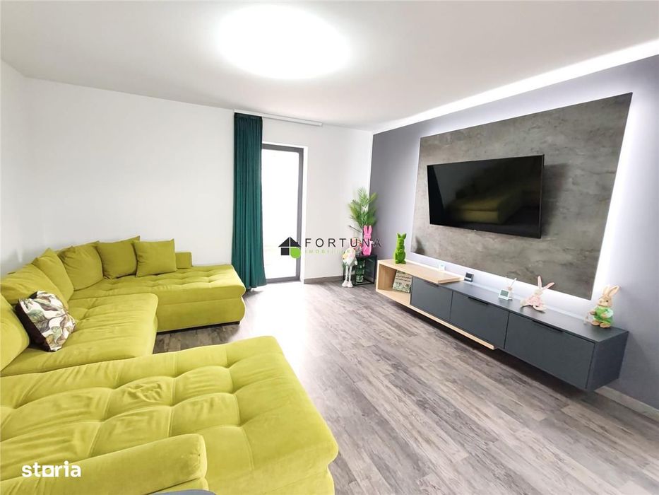 Casa moderna, singura in curte - Izvor