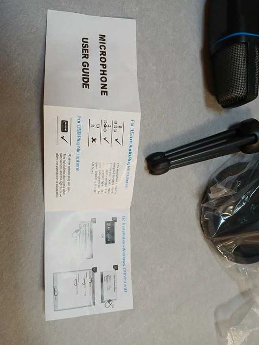 Microfon RGB Condensator pentru Podcast Studio - Transport Gratuit