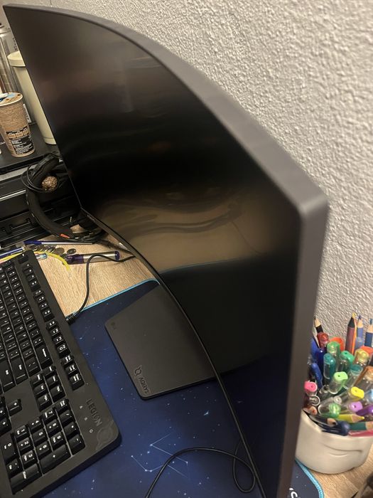 Monitor Ultragear 27 QHD 180Hz