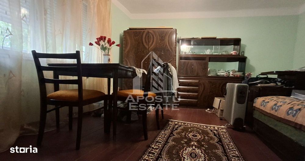 Casa 4 camere,Teren 360 mp Micalaca Garaj, Gradin